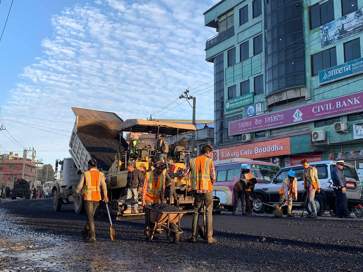 https://raracms.setopati.com/uploads/shares/2019/01/sujita/road pitch12/road pitch1 (1).jpg